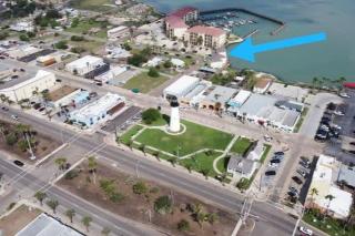 Luxury Waterfront Bungalow - Fisherman Paradise - 7