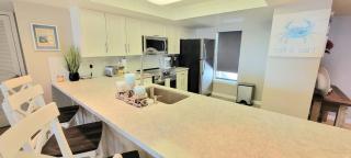 10 people Remodel On Beach Incredible Views - 6