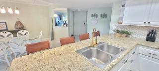 Direct Beach Very Large Gas BBQ Heated Pool - 1