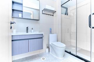 Luxury Lush Home - 2