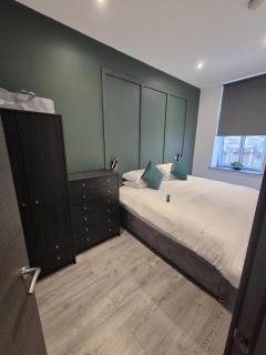 The Cotswold Escape 14 - City Centre - 0