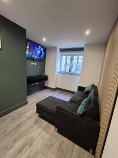 The Cotswold Escape 14 - City Centre - 7