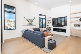 8th Street Luxury Townhome Unit 301 - Ketchum - 8