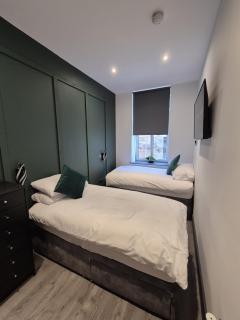 The Cotswold Escape 14 - City Centre - 5