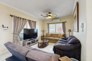 Amazing Canal Front Hot Tub Boat Ramp - 8