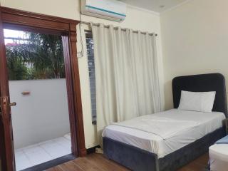 Flower Guest House E 11 islamabad - 4