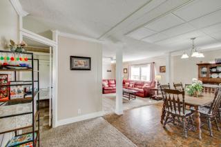 Quiet Family Home in Headland with Games and Yard - 5