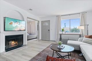 Walk to beach Prime location Villa - 8