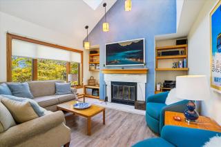Cozy 2BR Highridge Condo Unit I3 in Killington, VT with hot tub and scenic woods view. - 9