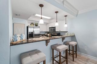 Modern, Beachfront Getaway, Sleeps 4 - 8