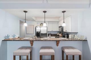 Modern, Beachfront Getaway, Sleeps 4 - 1