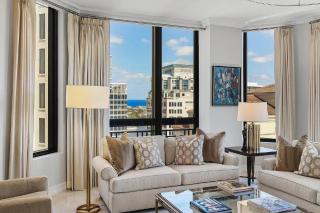 Luxury Two Bedroom Condo with Ocean Views - 3