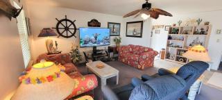 3 bedr Home Waterfront & Boat Slip Deck BBQ - 1