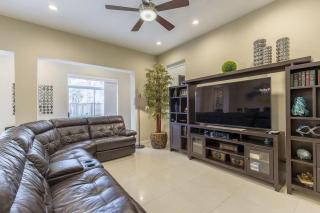 Big Private Luxury Home in Beach Gated Community - 4