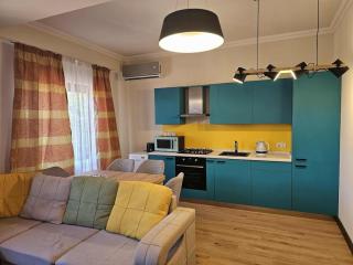 Central 1-bedroom apartment with wooden balcony! - 0