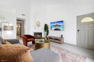 Steps tp beach Prime location Villa - 5