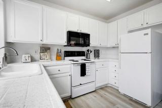 Steps tp beach Prime location Villa - 1