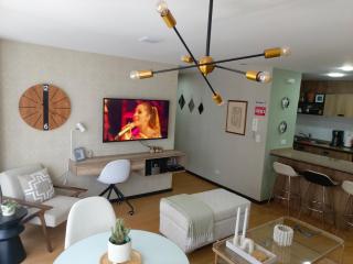 Like a Home - 2Bedrooms - QueenBed - Balcony - Parking - 7Th FLOOR - 6