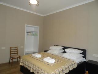 20 Griboedov Apartment- Heart of Tbilisi - Tbilisi - 9