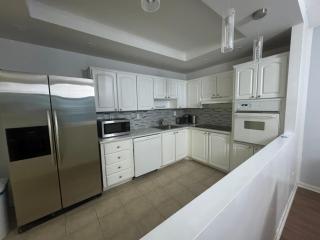 Ocean Reserve Luxury Condo Sunny Isles Beach - 5