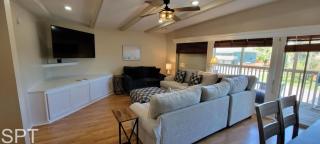 Large 3 bedr Bay Views Pool Great Deck - 1