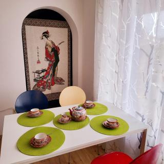 Mountain-top with balcony parking on site free - 1