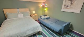 3 bedr w-private pool 1 block to beach Pets Ok - 3