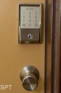 Luxury 1 bedroom Walk to Beach Pool - 2