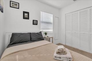 roomstr NJ Room 1 Bedroom in South Tampa with Shared Full Bathroom & FREE COFFEE - 8