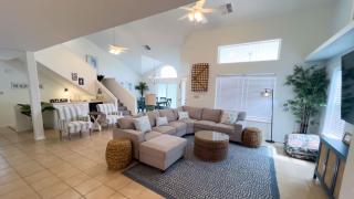 Upscale & Spacious Home Renovated Pool - 7