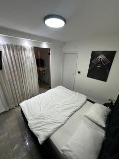 היהלום על החוף - 0