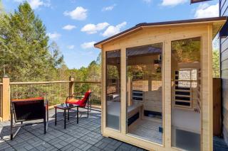 Romantic Red Room - Adults Only Couples' Retreat - 4