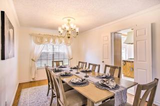 Pet-Friendly Houston Rental with Private Patio! - 2
