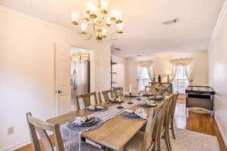 Pet-Friendly Houston Rental w/ Private Patio! - 1