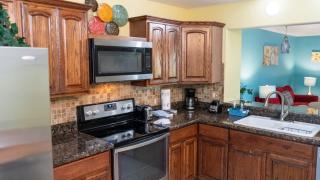 Island Condo 1st Floor Pool Patio - 8