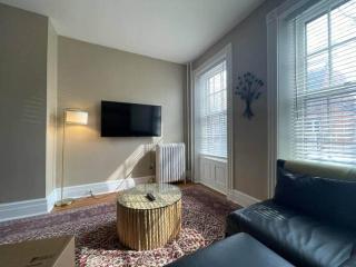 THE LEMON TREE - DOWNTOWN HISTORIC LANCASTER - 5