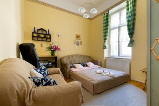 Cosmopolis Octogon - 9