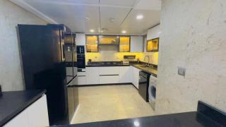 hilton tower كورنيش النيل - 8