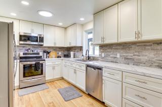 Water Views and Hot Tub Kims Kastle in Stanwood! - 2