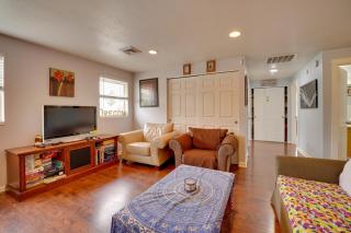 Springfield Apt with Deck and Central Location! - 7