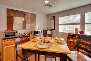 Springfield Apt with Deck and Central Location! - 4