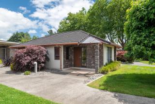 Lakeside Health and Wellness Resort - 1