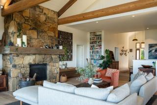 Escarpment House - Grand Hinterland Estate with Sweeping Ocean Views - 7