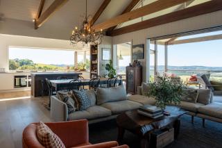 Escarpment House - Grand Hinterland Estate with Sweeping Ocean Views - 6