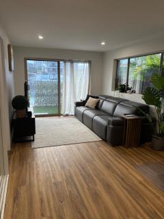 Surfers Riverside 6 - 1