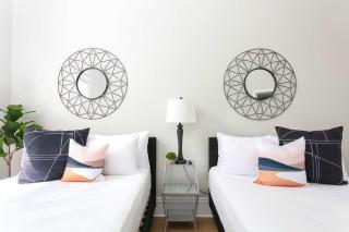 Bright 2BR Loft Sleeps 7 with Full Kitchen and Fast WiFi - 1