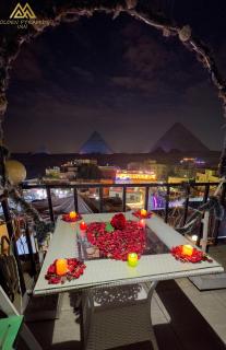 Golden Pyramids View Inn - 0