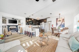 Steps to Ocean! PCB Family Home with Outdoor Oasis - 6