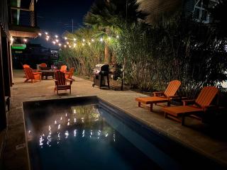 Private Oasis - Bayfront Heated Pool Fire Pit - 7