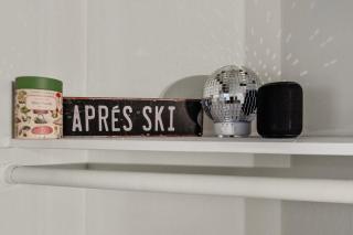 Charming Tahoe Cabin - 5